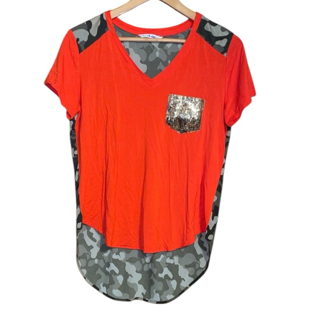 •NYGARD•NIB ORANGE COLORBLOCK CAMO HI-LOW TOP WITH SEQUIN POCKET SIZE MEDIUM